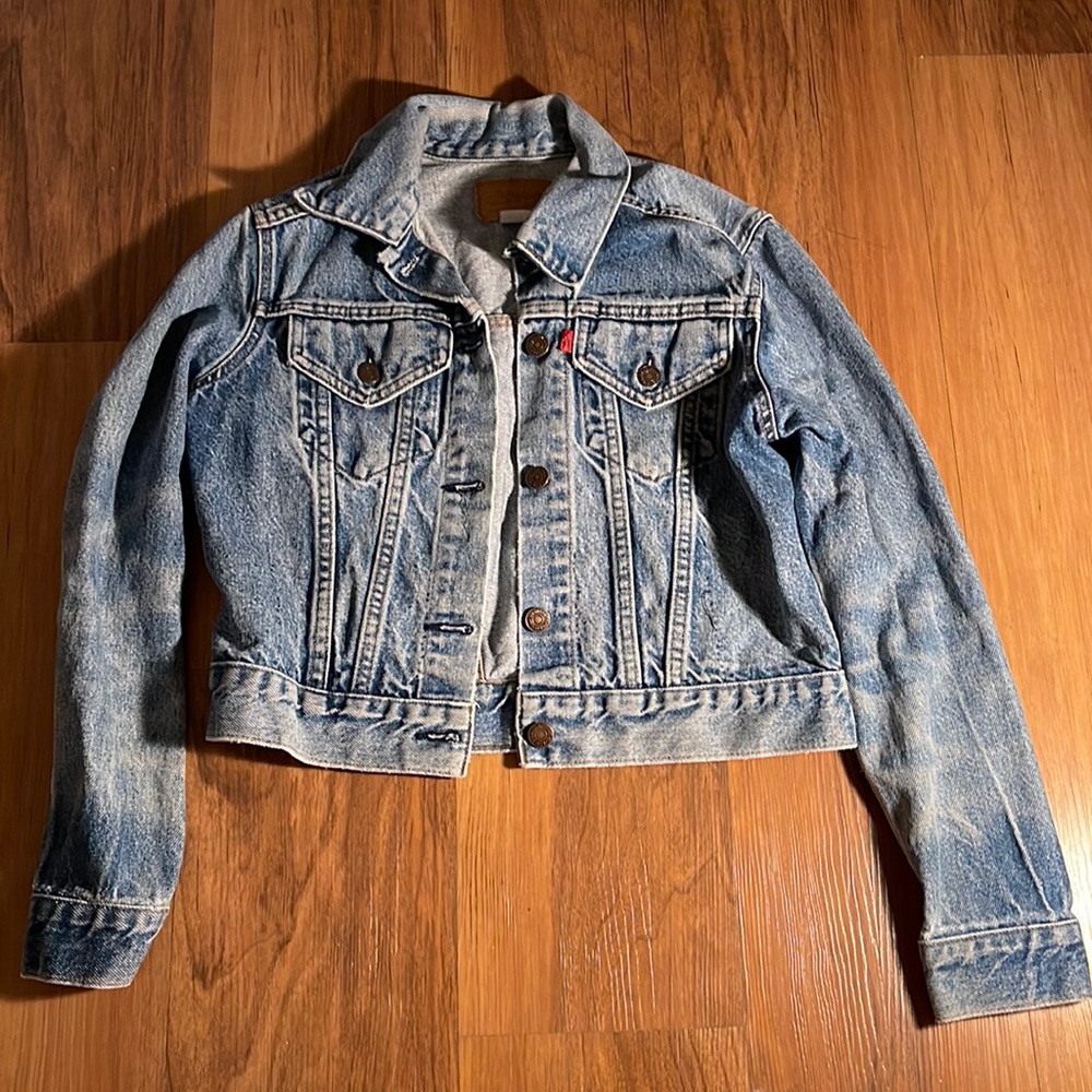 Vintage Levi’s Denim Jacket w/ Floral Design; Size M